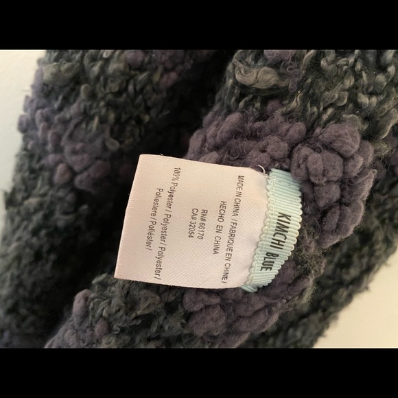 Urban Outfitters Infinity Scarf - Picture 6 of 6